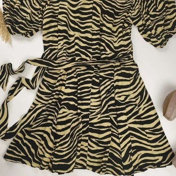 Faithfull the Brand Black & Cream Zebra Print Dress Size 6 Medium - Picture 12 of 12